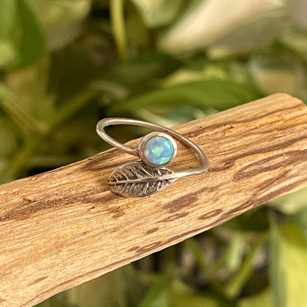Dainty Opal ring